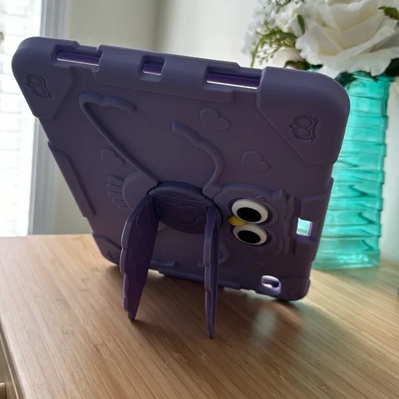 NWOT Purple Owl iPad 10.9 inch case - Picture 4 of 4